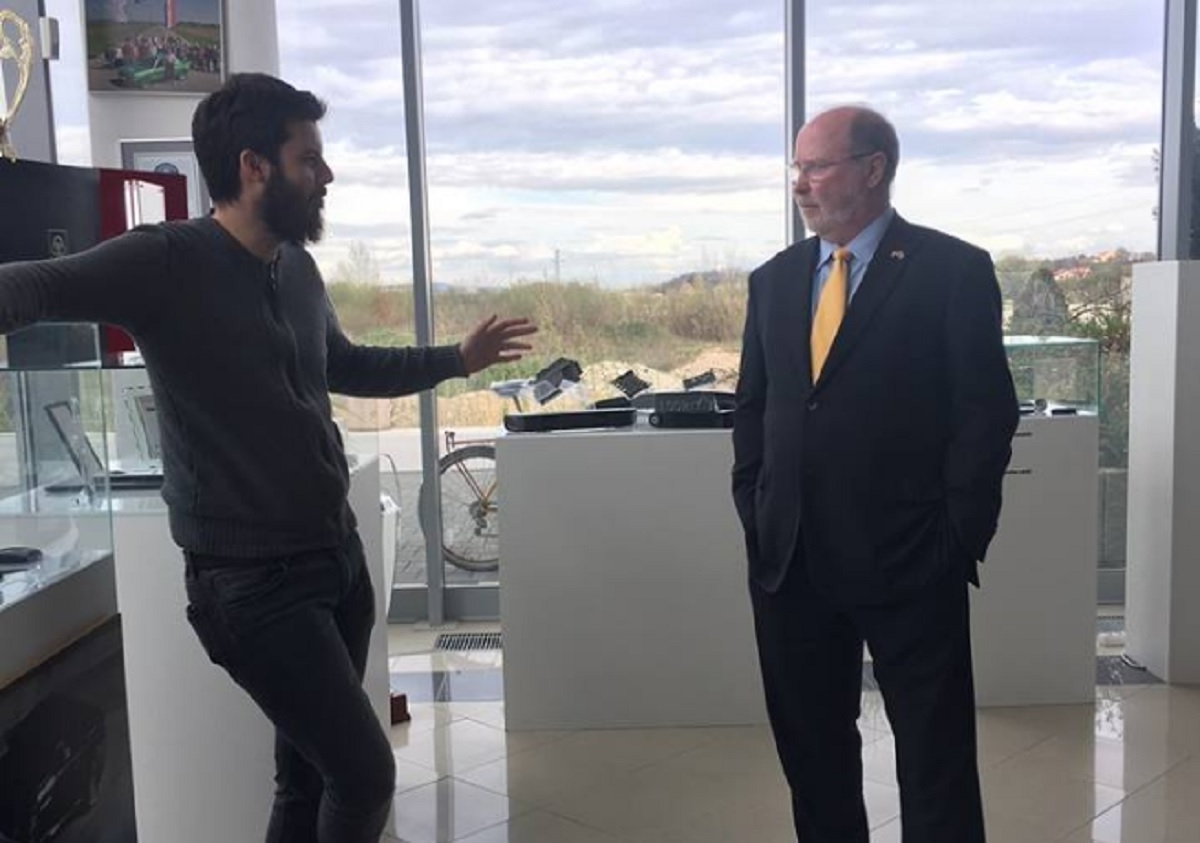 FOTO Američki ambasador posjetio Rimca u njegovoj tvornici