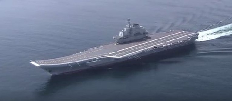 Raste napetost, Tajvan poslao vojne brodove da prate kineski nosač aviona