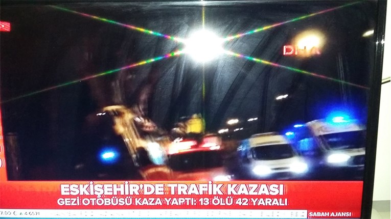 Jedanaest mrtvih, 46 ozlijeđenih u nesreći turističkog autobusa u Turskoj