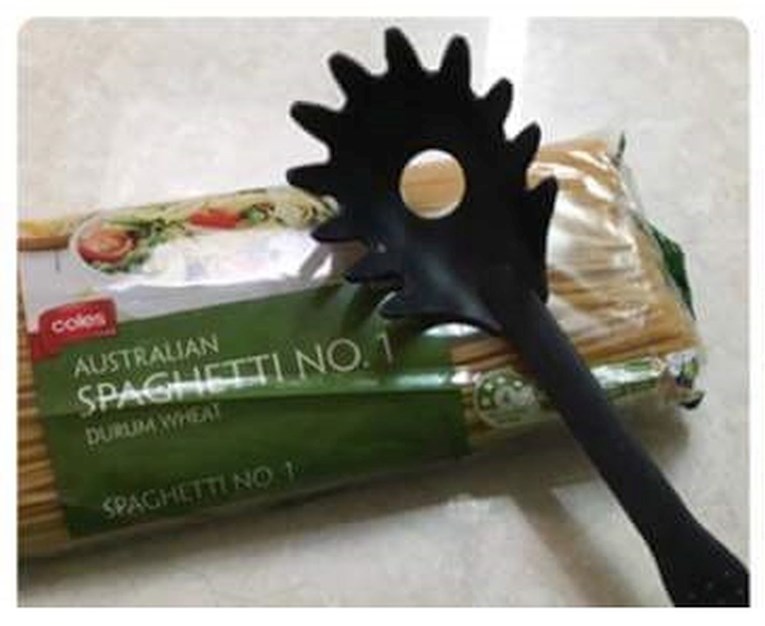 Iznenadit će vas čemu zapravo služi rupica na grabilici za tjesteninu