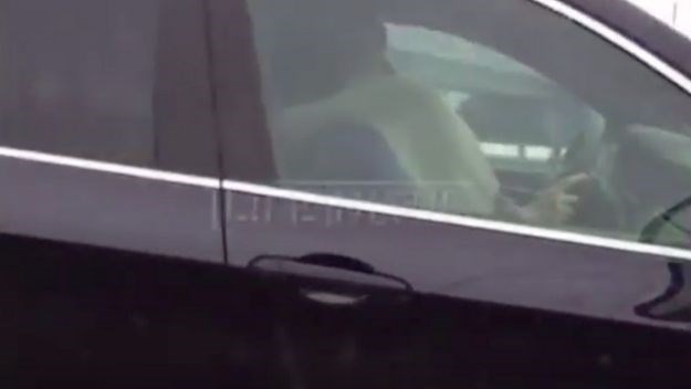 Ljubav na kotačima: Strastveni par nije se mogao suzdržati od seksa ni tijekom vožnje