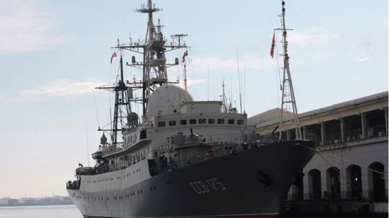Ruski špijunski brod sad 50 km od američke podmorničke baze, prati ga obalna straža