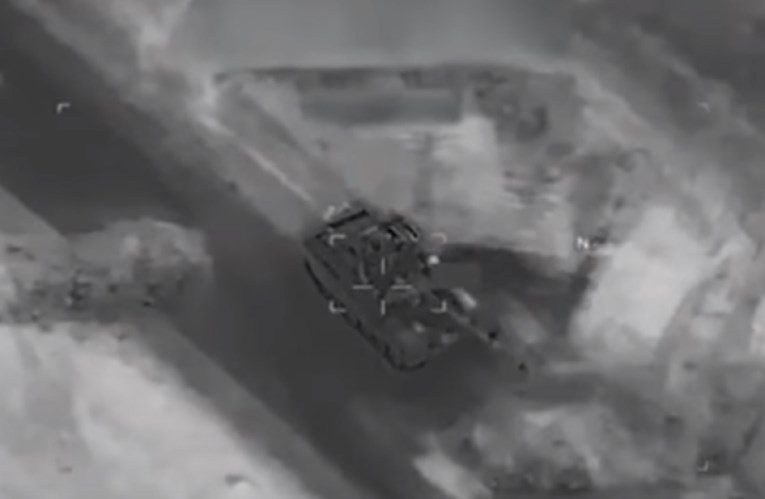 VIDEO Pogledajte kako su Amerikanci u Siriji uništili ruski tenk