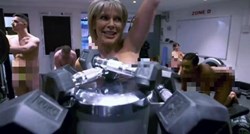 57-godišnja voditeljica se u TV prilogu skinula i vježbala u teretani gdje svi treniraju goli