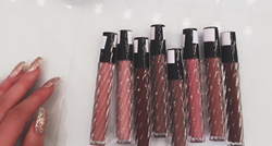 Neutralne boje i atraktivno pakiranje: Ovako će izgledati ruževi Kylie Jenner