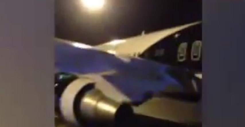 VIDEO Aktivisti okružili avion na Stanstedu i spriječili masovnu ilegalnu deportaciju