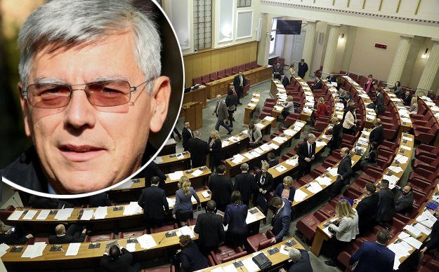 Jeftine čestitke političara dok žene čine tek petinu u Saboru