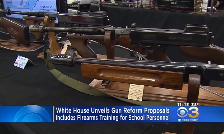 Trumpova administracija podržava naoružavanje nastavnika u školama