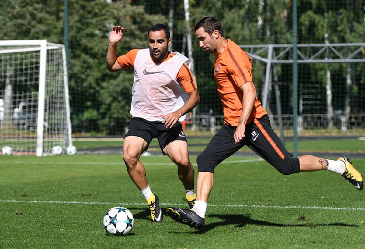 Darijo Srna trenira, bez komentara o dopingu