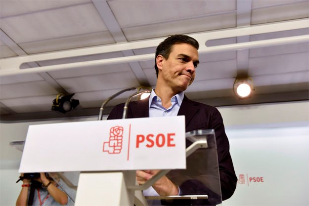Vođa najveće španjolske oporbene stranke podnio ostavku