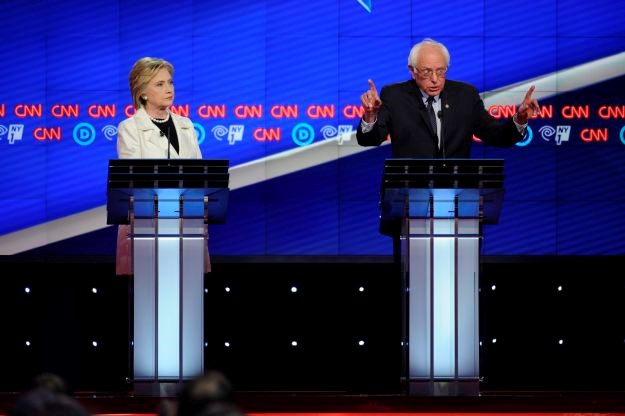 Žestok sukob: Hillary Clinton i Bernie Sanders na debati u New Yorku galamili jedno na drugo