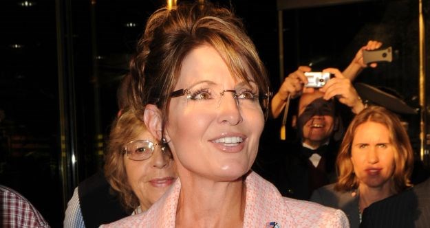 Sarah Palin hvali se fotografijama na kojima njezin sin gazi kućnog ljubimca