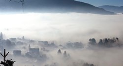 Zbog zagađenja zraka u Sarajevu obustavljena nastava u svim osnovnim i srednjim školama