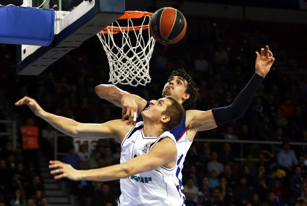 Tomić i Šarić odlični, Barcelona i Efes izgubili