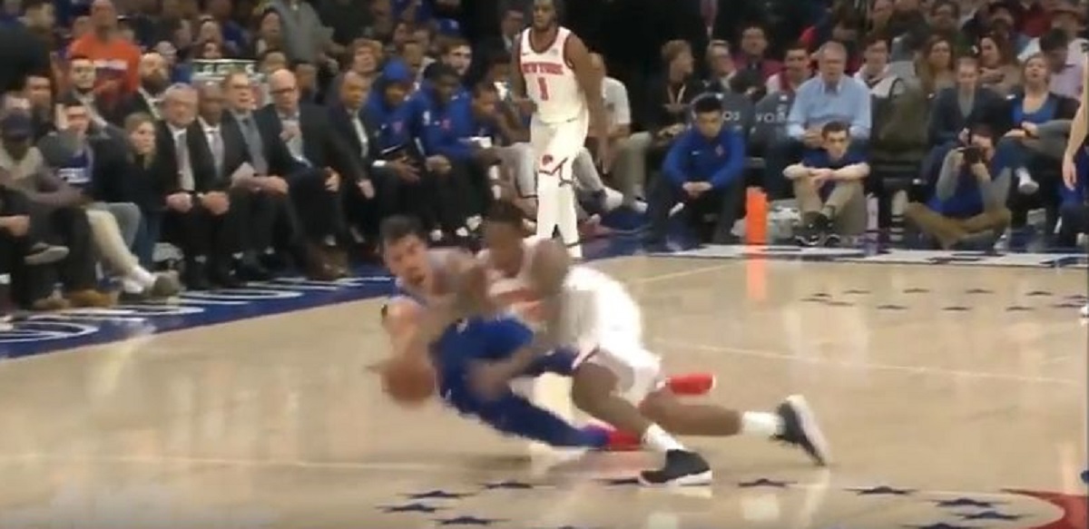 ŠARIĆ ODUŠEVIO BACANJEM NA GLAVU Izabran među poteze večeri u NBA-u