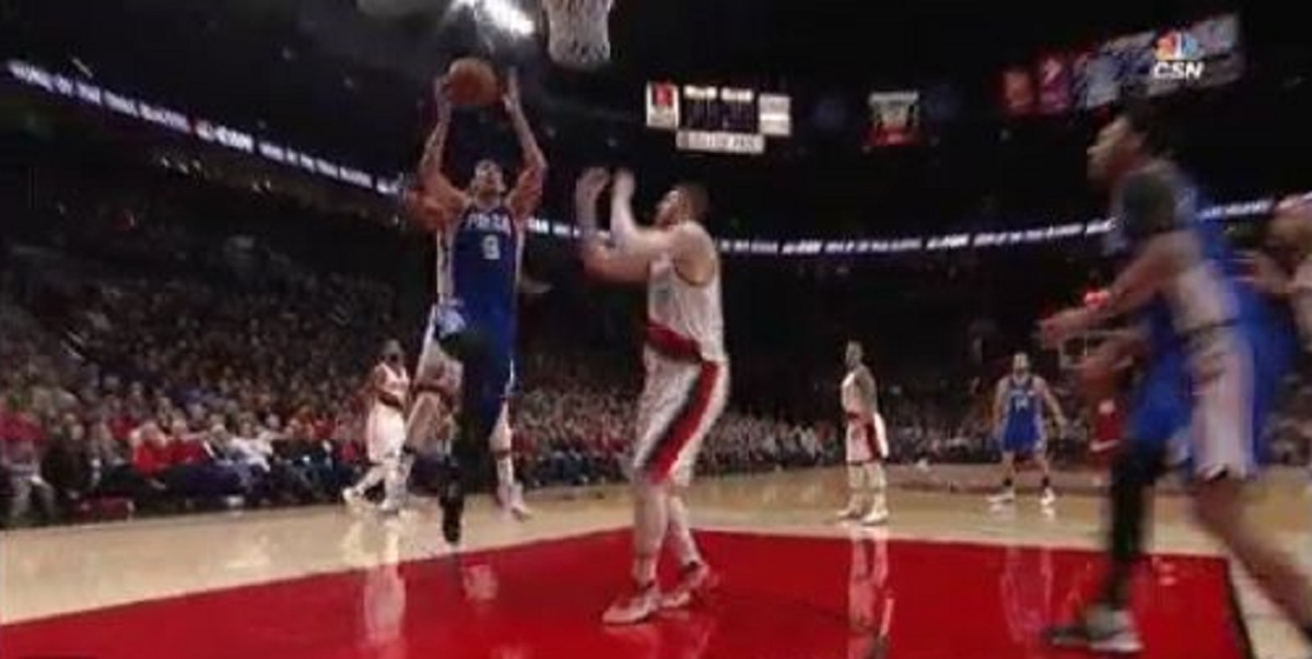 NBA SUDAR BALKANSKIH TITANA Šarić zakucava u lice Nurkiću, Jusuf njemu lijepi banane