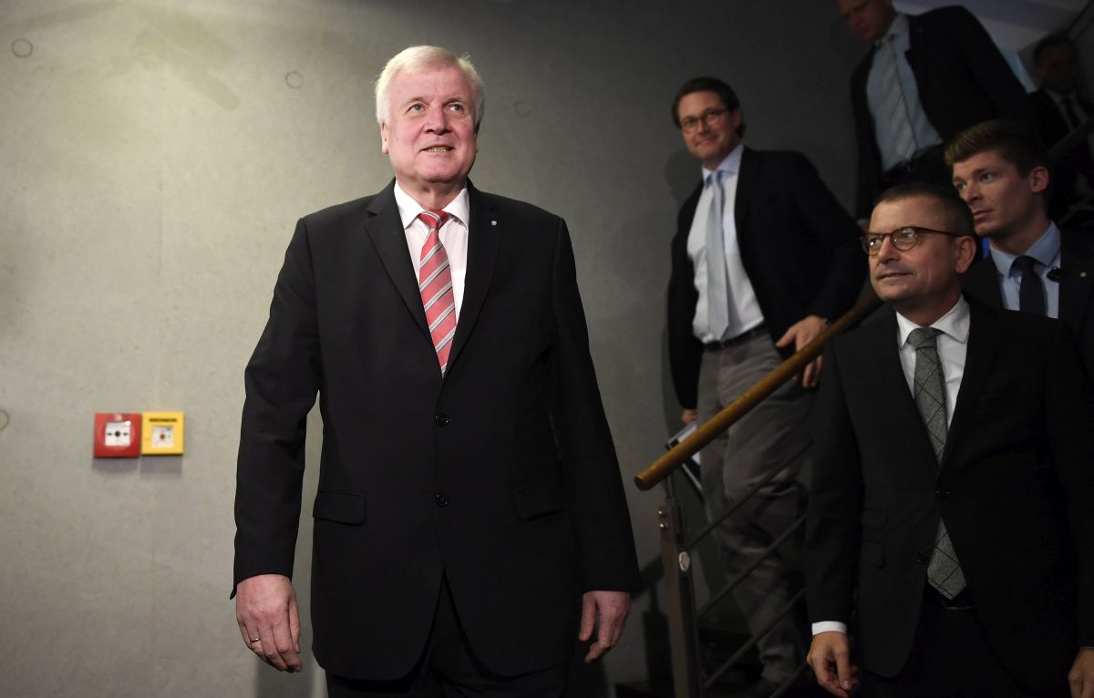 Čelnik bavarskih konzervativaca dao je podršku velikoj koaliciji, hoće li se SPD i Merkel dogovoriti?