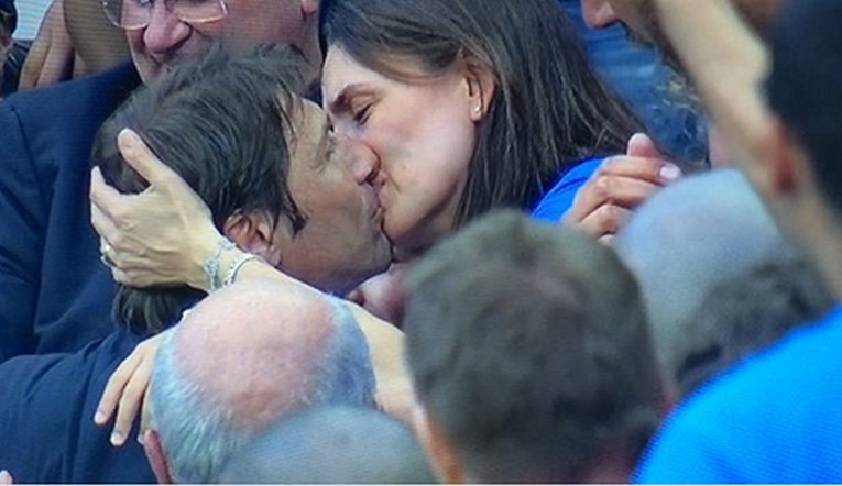 Talijanski izbornik vatrenim poljupcem proslavio pobjedu nad prvacima Europe