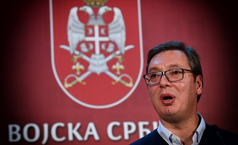 Tko je Aleksandar Vučić - Šešeljev potrčko, Karadžićev megafon i neupitni vladar Srbije
