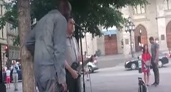 VIDEO Sve je stalo: Slavni pjevač prišao uličnom sviraču i zapjevao s njim