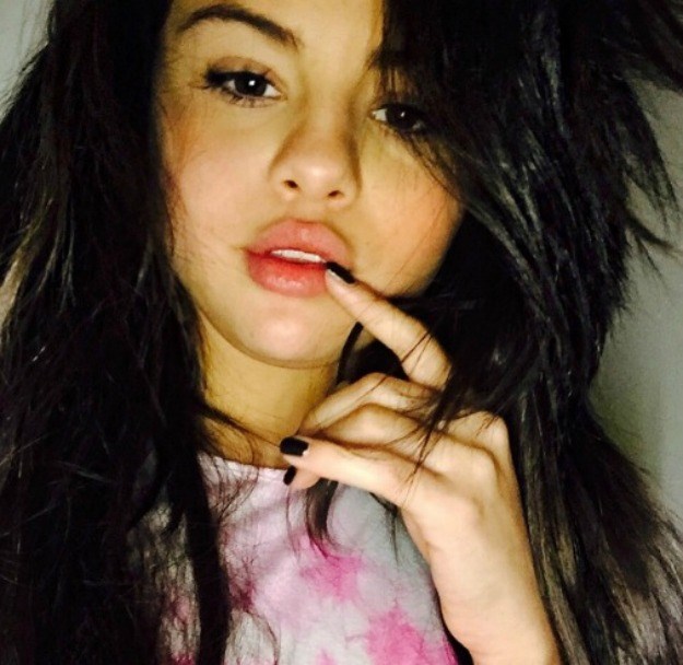 Selena Gomez skinula se za Vogue, ni traga "višku kilograma"