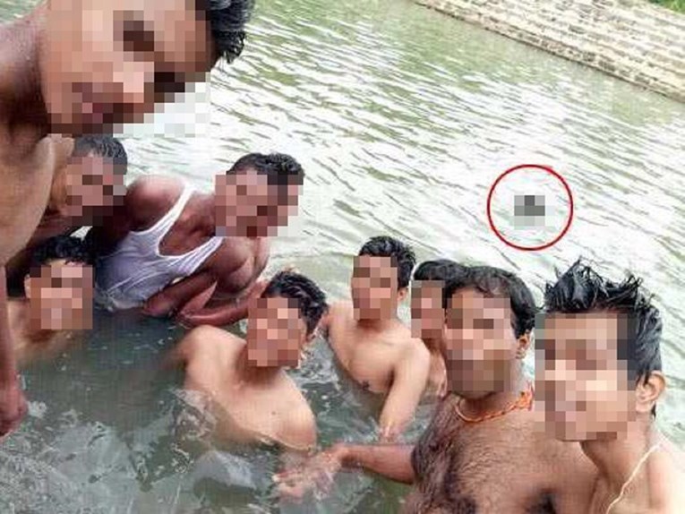 Snimali selfie u jezeru, nisu vidjeli tragičnu scenu iza sebe