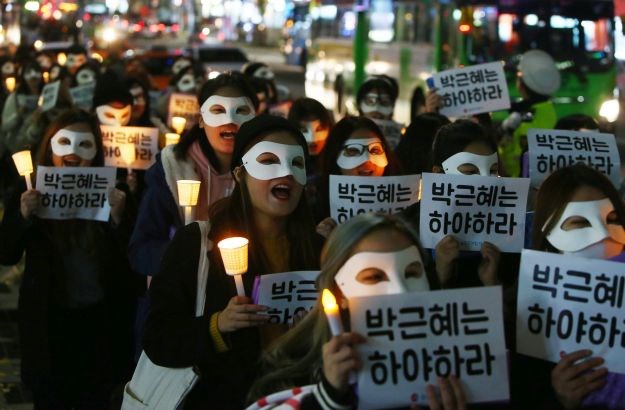Masovni prosvjedi u Seoulu zbog korupcijske afere predsjednice Južne Koreje