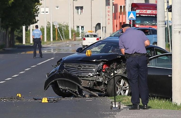 UZNEMIRUJUĆE FOTOGRAFIJE Teška prometna nesreća u Sesvetama, jedna osoba poginula