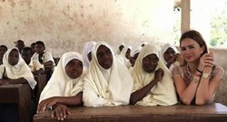 "Afrika paprika" - Severina sjela u školske klupe i igrala se s djecom plemena Masai