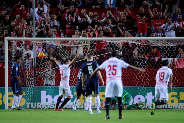 Prvi poraz Beniteza u Realu, Barcelona na vrhu uoči El Clasica