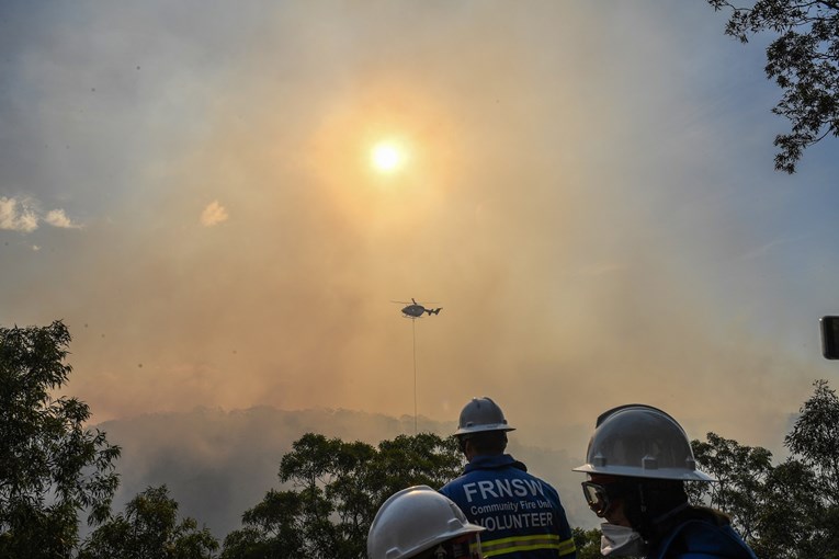 Šumski požar bjesni nedaleko od Sydneyja