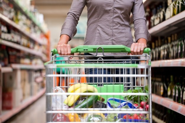Francuska supermarketima zakonom zabranila bacanje neprodane hrane
