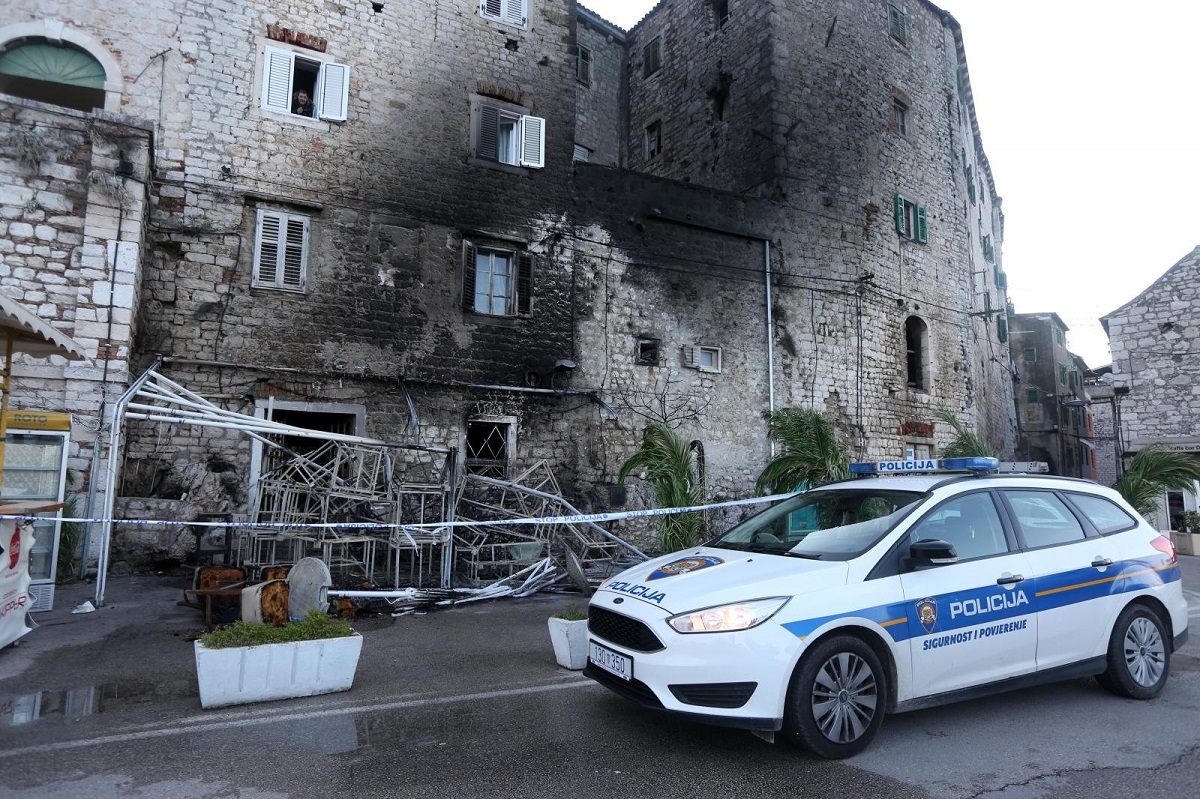 Požar u poznatom šibenskom kafiću: "Vatra je bila ogromna"