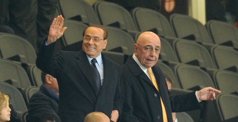 EMOTIVNO PISMO Pogledajte kako se Silvio Berlusconi oprostio od kluba s kojim je pokorio nogometni svijet