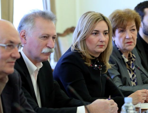 Sindikati nastavili pregovore s Vladom: Sindikati traže povećanje plaće, Vlada razumijevanje