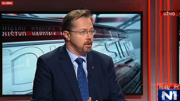 Varga: Ministar zdravlja radi po receptu dokumenta kojeg mu je pisala privatna osiguravateljska kuća