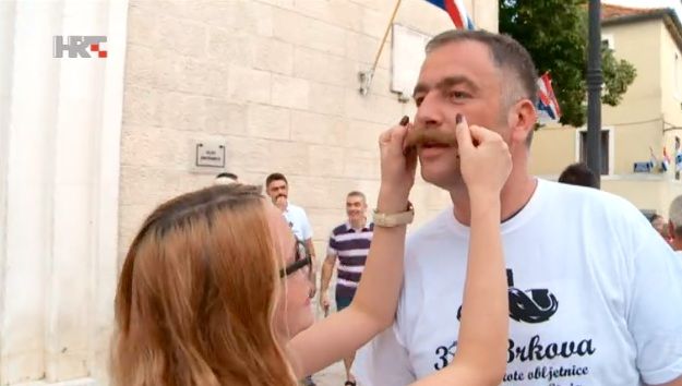 Puštanje brkova u Sinju postalo pravi pothvat: "Žene baš i nisu oduševljene"