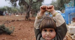 Otkriveno kako je nastala potresna fotografija uplašene djevojčice iz Sirije koja se predala