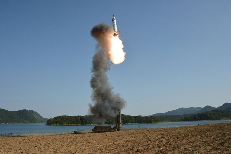 Američki general: Sjeverna Koreja će nas uskoro dosegnuti svojim projektilima