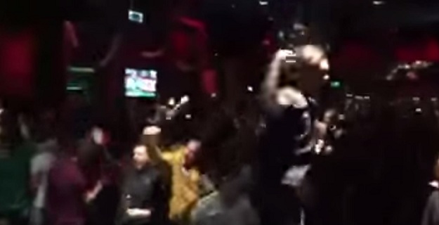 Alkoholni delirij u zemlji Georga Besta: Pogledajte kako je Sjeverna Irska proslavila povijesni plasman na Euro