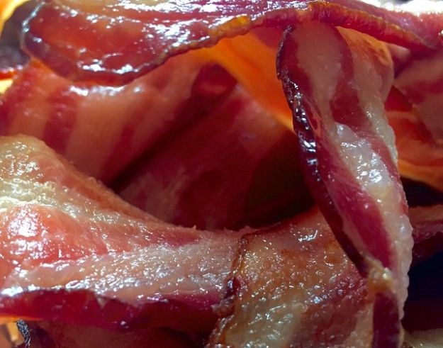 Što se vašem tijelu događa nakon što pojedete slaninu: "Ovo je bolje i od seksa"