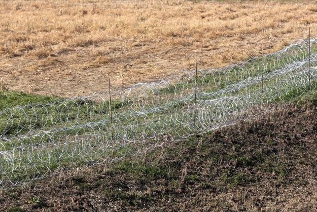 Slovenija: Ne kršimo granicu, naša žica samo prati "konfiguraciju terena"