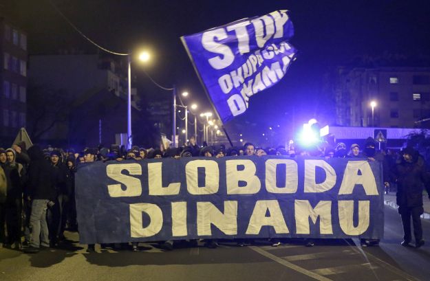 FOTO Pogledajte kadrove sa žestokog provjeda za slobodni Dinamo
