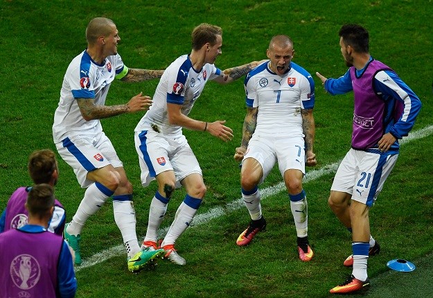 Genijalni Hamšik zabio najljepši gol Eura i sam pobijedio Ruse