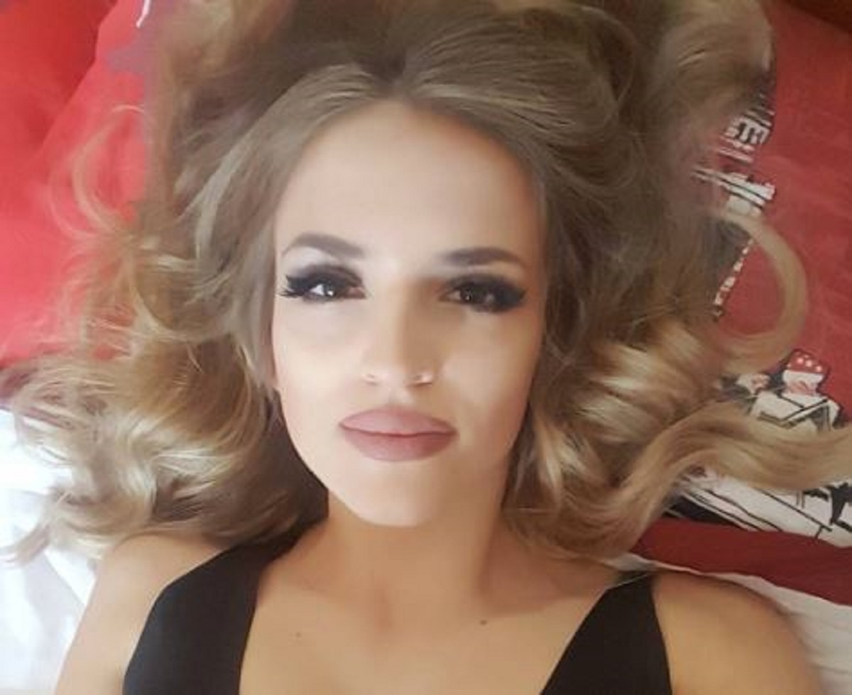 FOTO Nova pjevačica Colonije jako voli šminku, a super joj i stoji