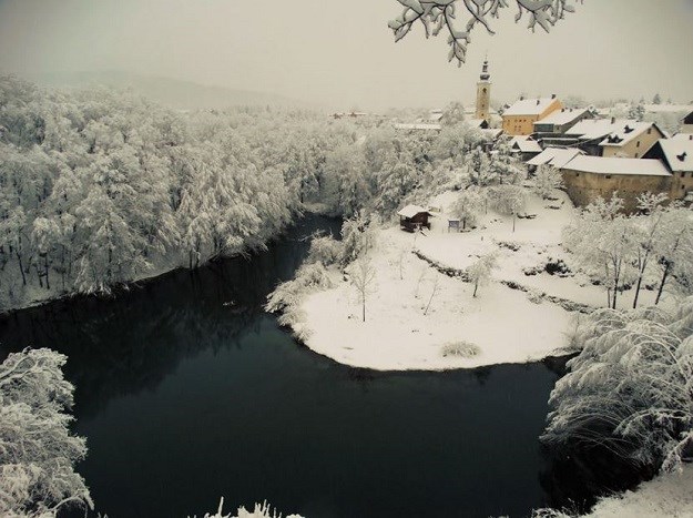 FOTO Bajkovito: Pogledajte zimsku idilu u Slunju i Rastokama