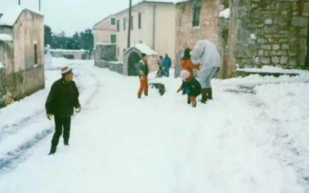 POGLEDAJTE FOTKE Prije točno 23 godine snijeg je potpuno okovao Hrvatsku