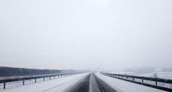 Snijeg otežava promet širom zemlje, prometne nesreće na autocestama A1 i A6