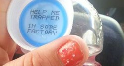 "Pomozite mi, zarobljen sam u tvornici": Poruka na boci digla paniku među kupcima