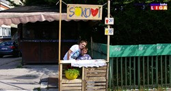 Dva dječaka iz Srbije prodaju sokove da bi zaradili za odlazak na more